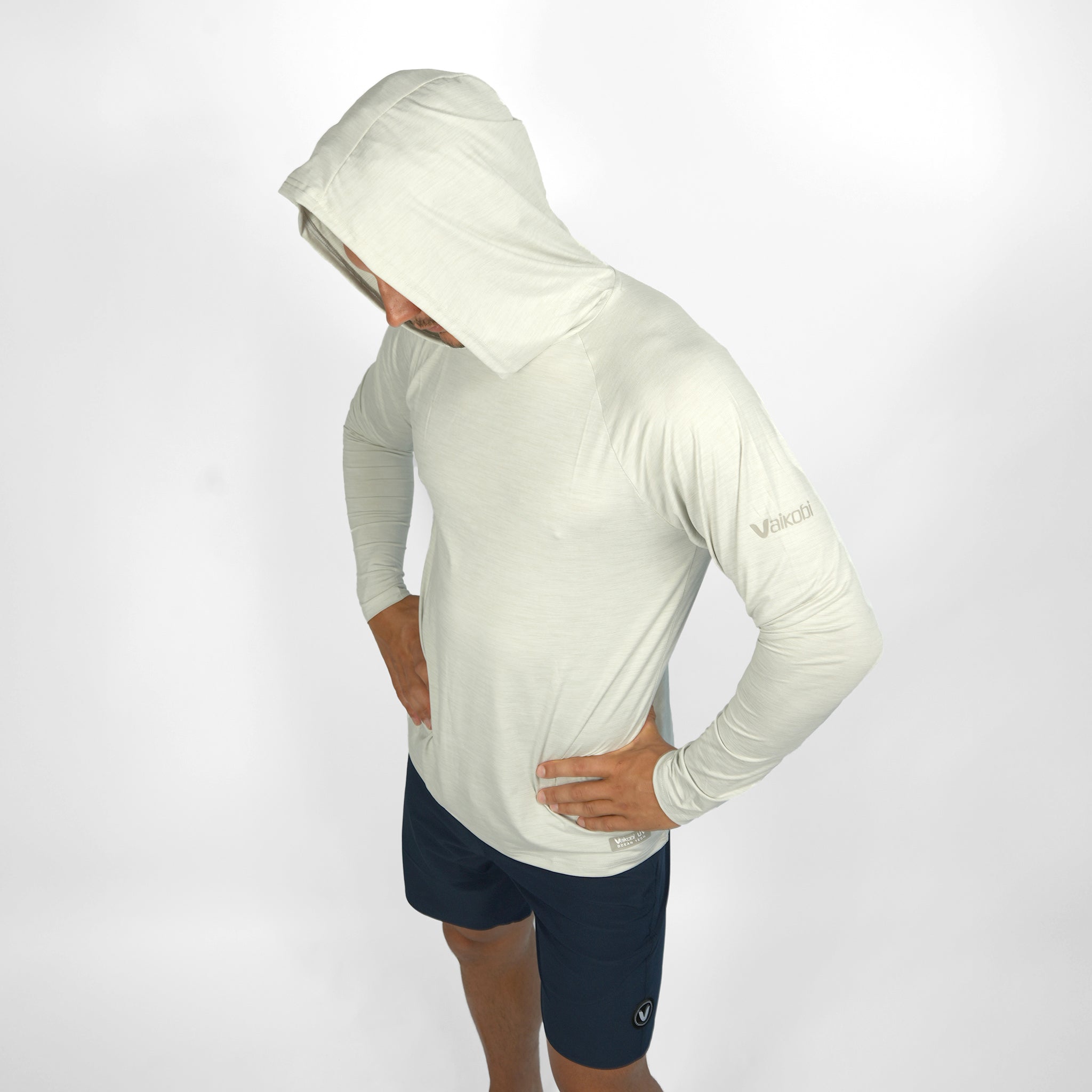 VAIKOBI UV Hooded Ocean Tech Tee - Silver (VK-147-SLV)